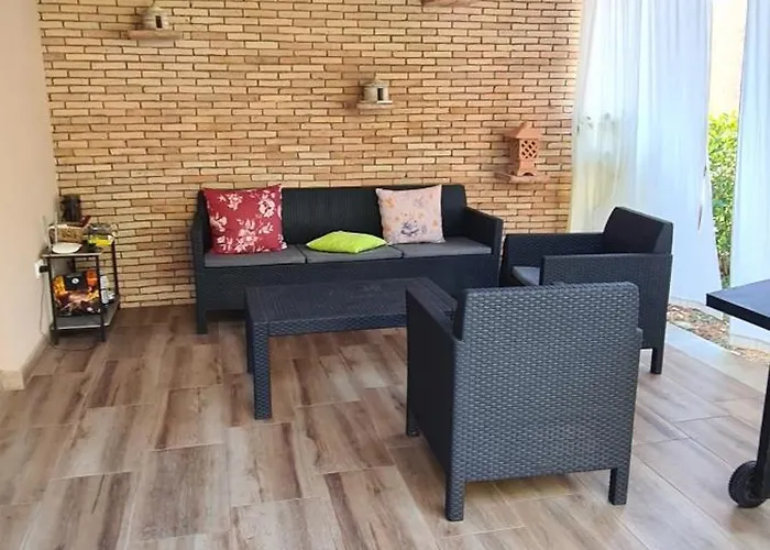 Matteo Kuca Za Odmor * Пула