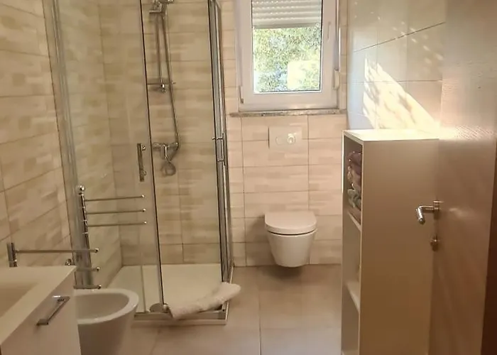 Matteo Kuca Za Odmor * Pula