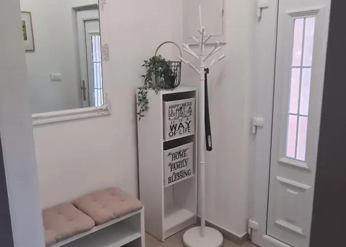 Matteo Kuca Za Odmor