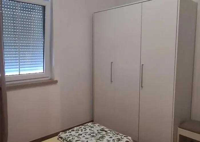 Matteo Kuca Za Odmor Vila *